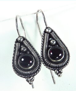 Garnet Cabasson Set in Sterling Silver Earring, 848