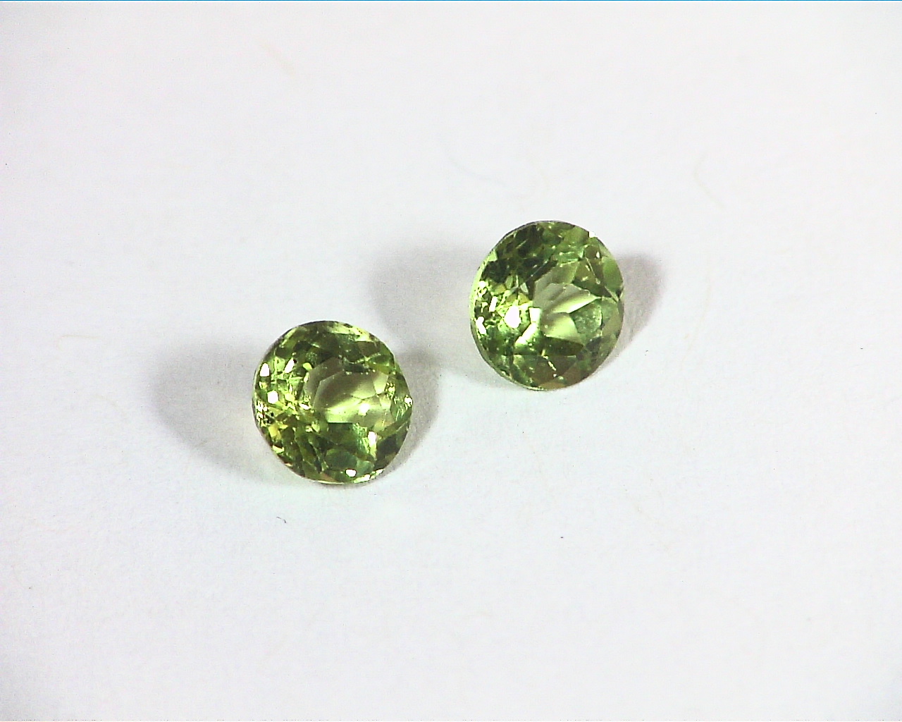 Peridot Natural Genuine Gemstone Matched Pair 1.09 CT GSG,461 - Image 3