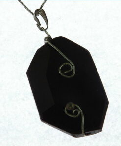 Agade With Wire Wrap Silver Oval Shape Pendant