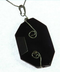 Agade With Wire Wrap Silver Oval Shape Pendant