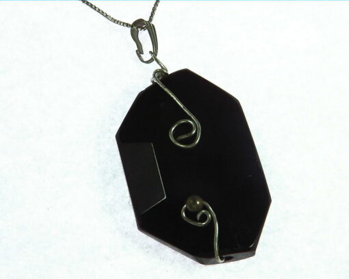 Agade With Wire Wrap Silver Oval Shape Pendant