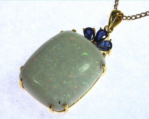 Australian Opal pendent
