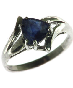 Blue Sapphire Natural genuine Gemstone set in Sterling Silver Lady,s Ring RSS998