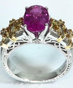 Pink Sapphire 18 kt Gold Engagement Ring in a unique DesignRFK,263