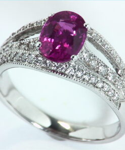 Pink Sapphire 18 kt Gold Engagement Ring in a unique DesignRFK,305