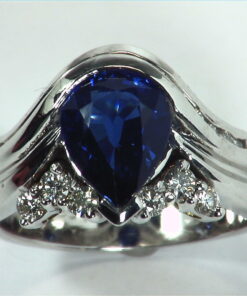 Blue Ceylon Sapphires Engagement Ring 18kt Lady,s Ring RFK,307