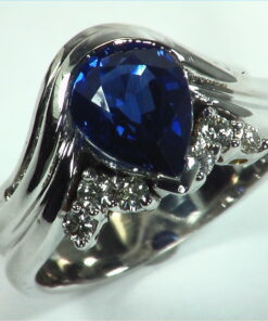 Blue Ceylon Sapphires Engagement Ring 18kt Lady,s Ring RFK,307