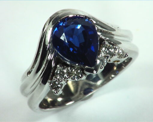 Blue Ceylon Sapphires Engagement Ring 18kt Lady,s Ring RFK,307