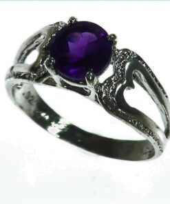 Amethyst Genuine Gemstone set in sterling silver Lady,s ring RSS1072