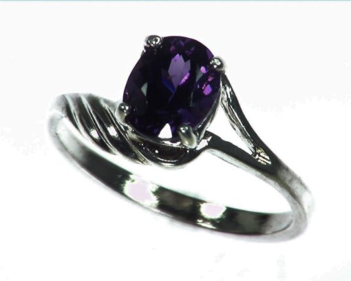 Amethyst Genuine Gemstone set in sterling silver Lady,s ring RSS1073
