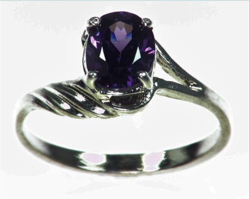 Amethyst Genuine Gemstone set in sterling silver Lady,s ring RSS1073