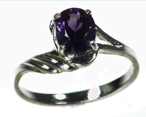 Amethyst Genuine Gemstone set in sterling silver Lady,s ring RSS1073