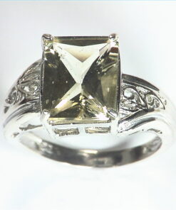 Labradorite Gemstone Natural genuine Gemstone set in Sterling Silver Ring,545