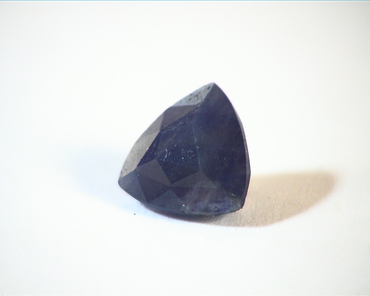 Blue Sapphire Trilliant cut  Unheated Natural Genuine Gemstone GSG,438 - Image 3