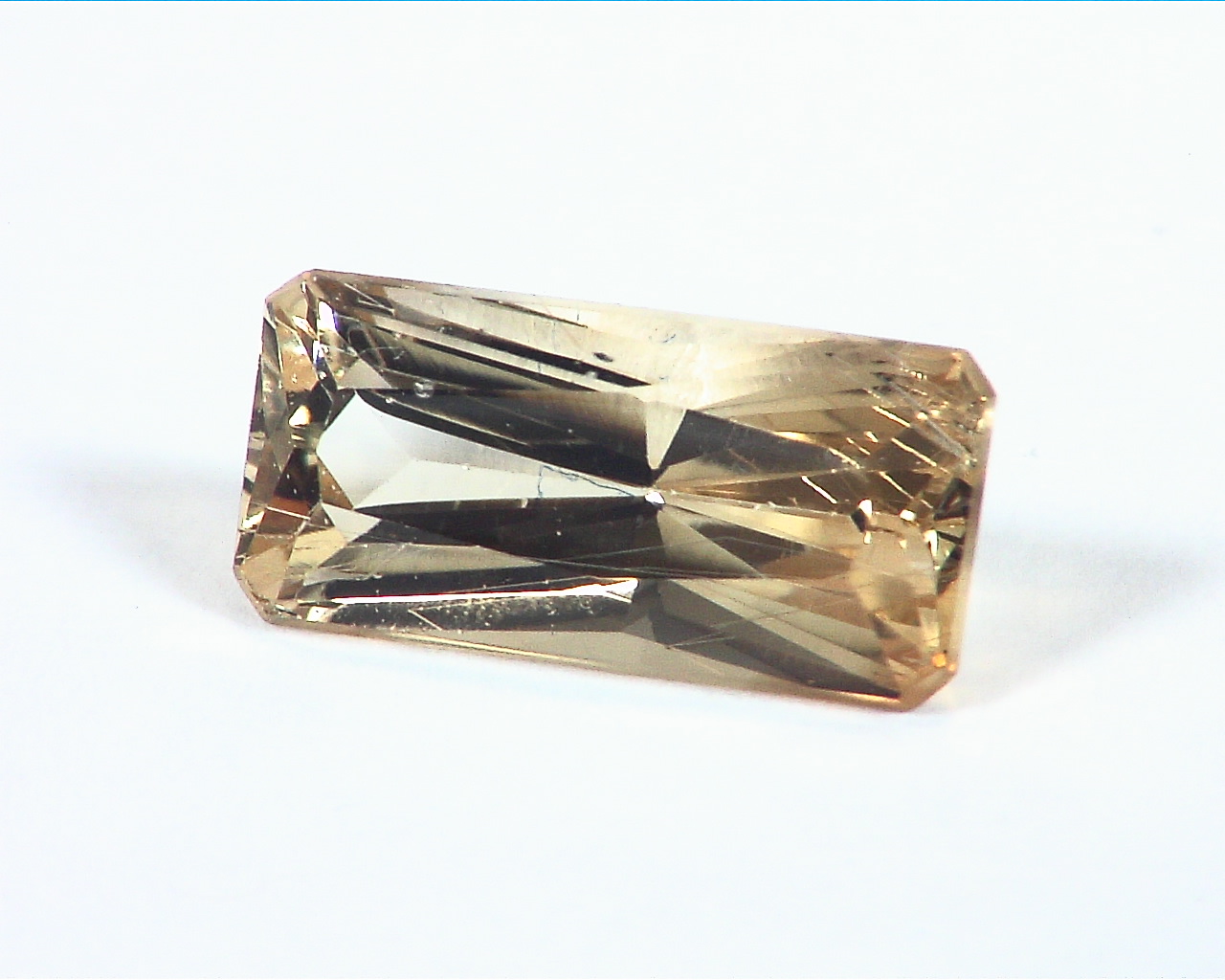 Imperial Topaz Natural Genuine Faceted Gemstone GRG,614 - Image 2