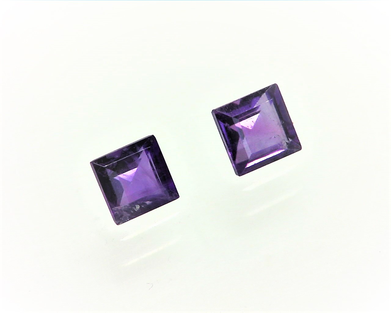Amethyst Faceted Genuine Gemstone Matched Pair 0.70 CT GSG, 460 - Image 2
