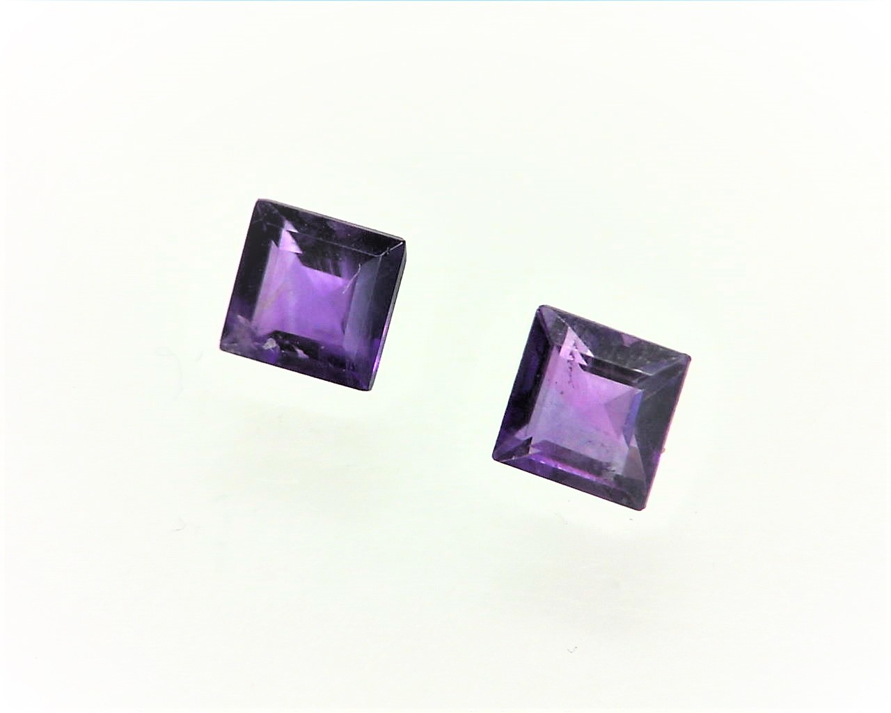 Amethyst Faceted Genuine Gemstone Matched Pair 0.70 CT GSG, 460 - Image 4