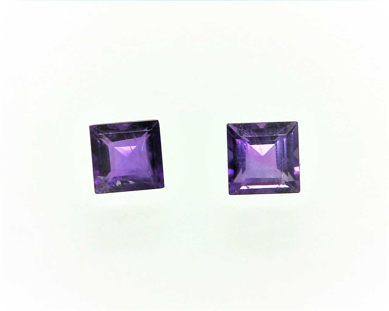 Amethyst Faceted Genuine Gemstone Matched Pair 0.70 CT GSG, 460 - Image 5