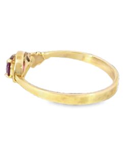 Alternative view of Pink Sapphire 14 kt Yellow Gold Engagement Ring in a unique Design H76