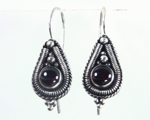 Garnet Cabasson Set in Sterling Silver Earring, 862 - Image 2