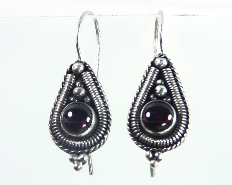 Garnet Cabasson Set in Sterling Silver Earring, 862 - Image 2