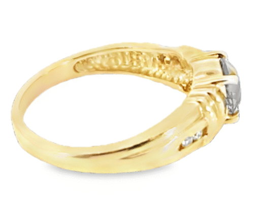 Montanna Sapphire and Diamond set in Yellow Gold Lady's Ring RFK,473 - Image 6